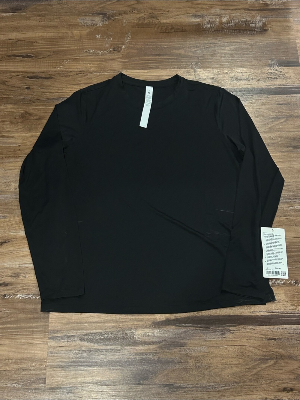 Lululemon Ultra Light Hip Length Long Sleeve Size 14 Brand New